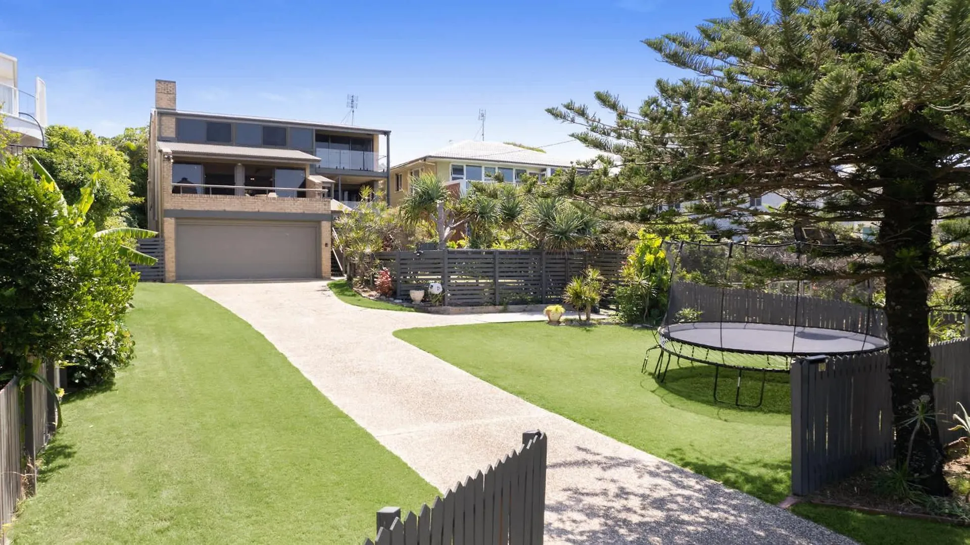 Nyaraló Caloundra Retro Beach House In Front Of Ocean